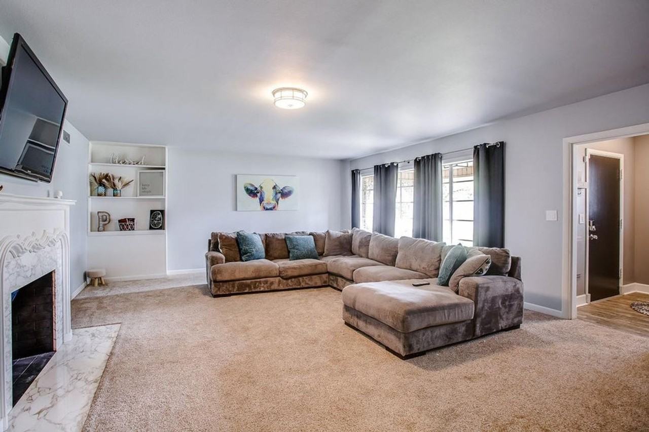 1721 28th St - Photo 3 of 19