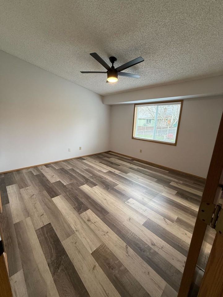 2810 Ne 84th St - Photo 3 of 10