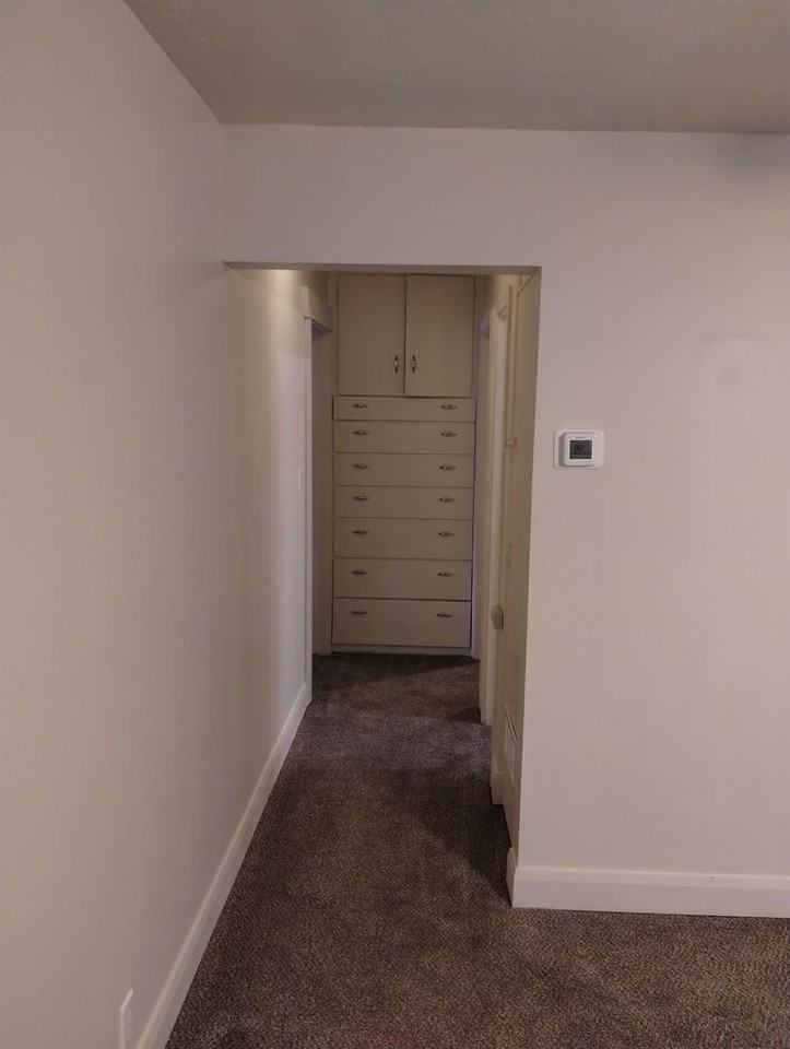 1645 Fowler Ave - Photo 3 of 10