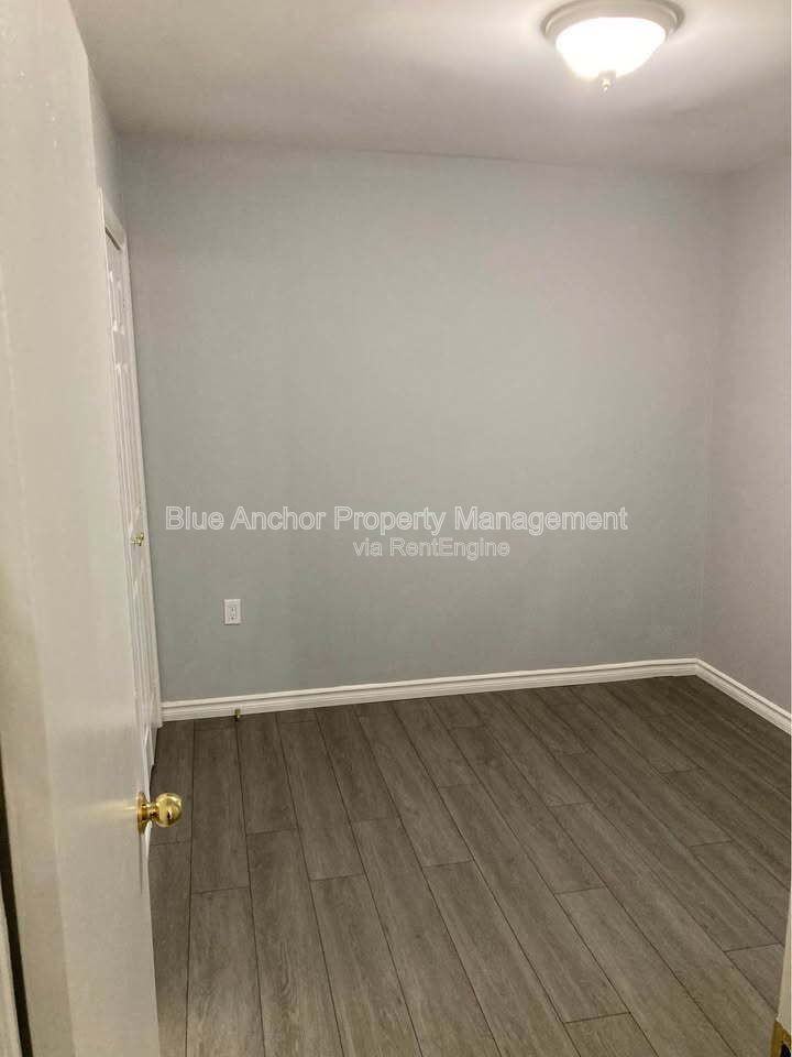 106 Byron St - Photo 4 of 11