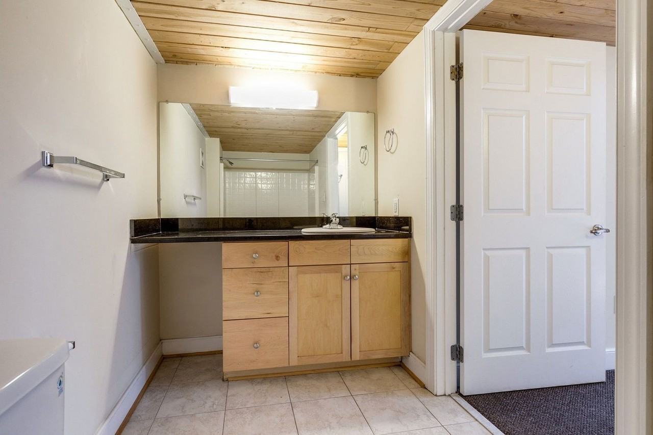 1321 1/2 E Main St #103 - Photo 6 of 29