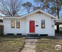 featured image of 408 Stella St