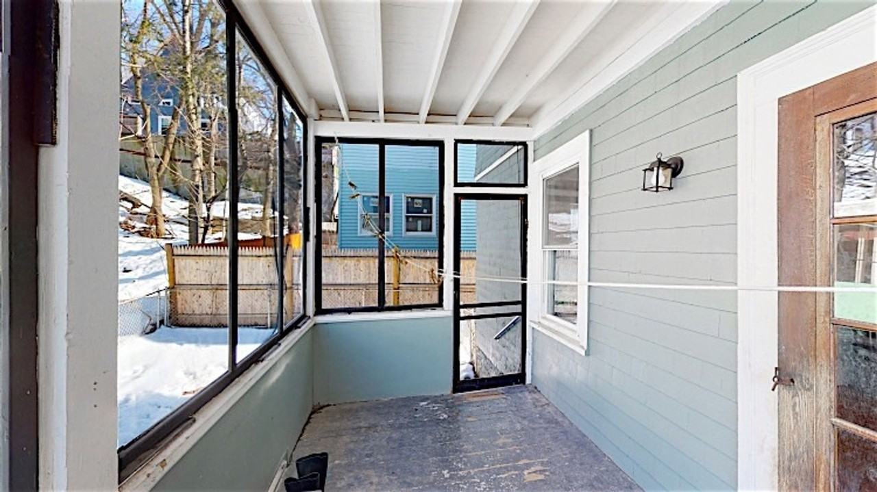 243 Summer St - Photo 6 of 8