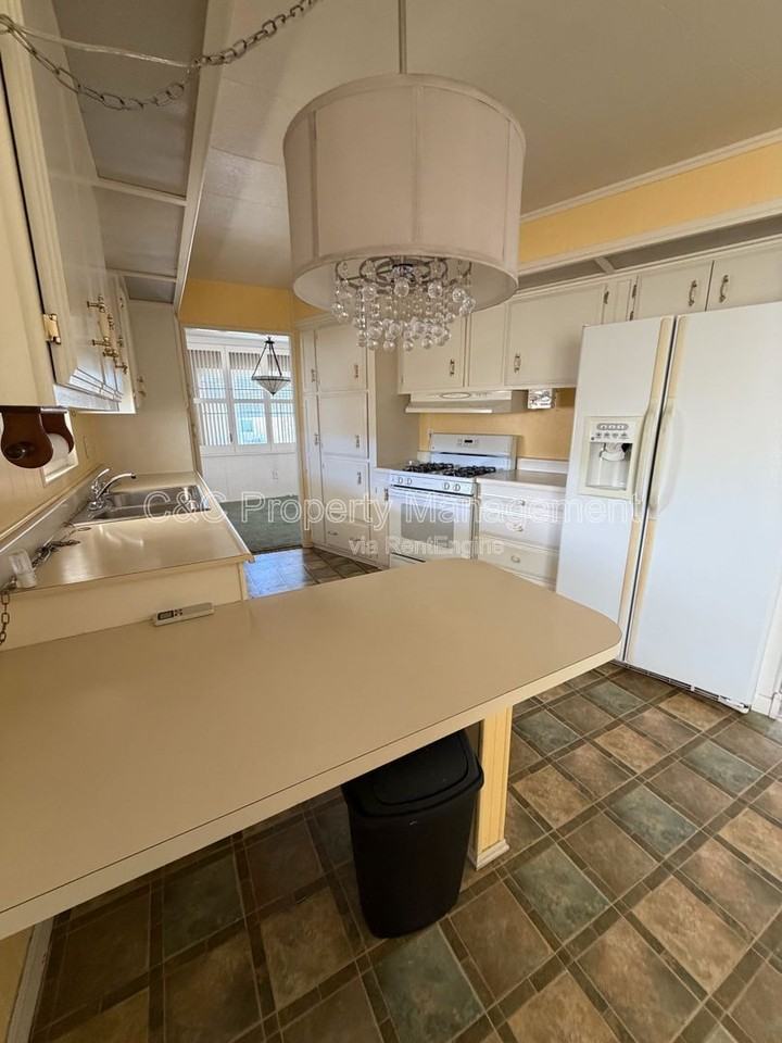 21100 State St #22 - Photo 6 of 20