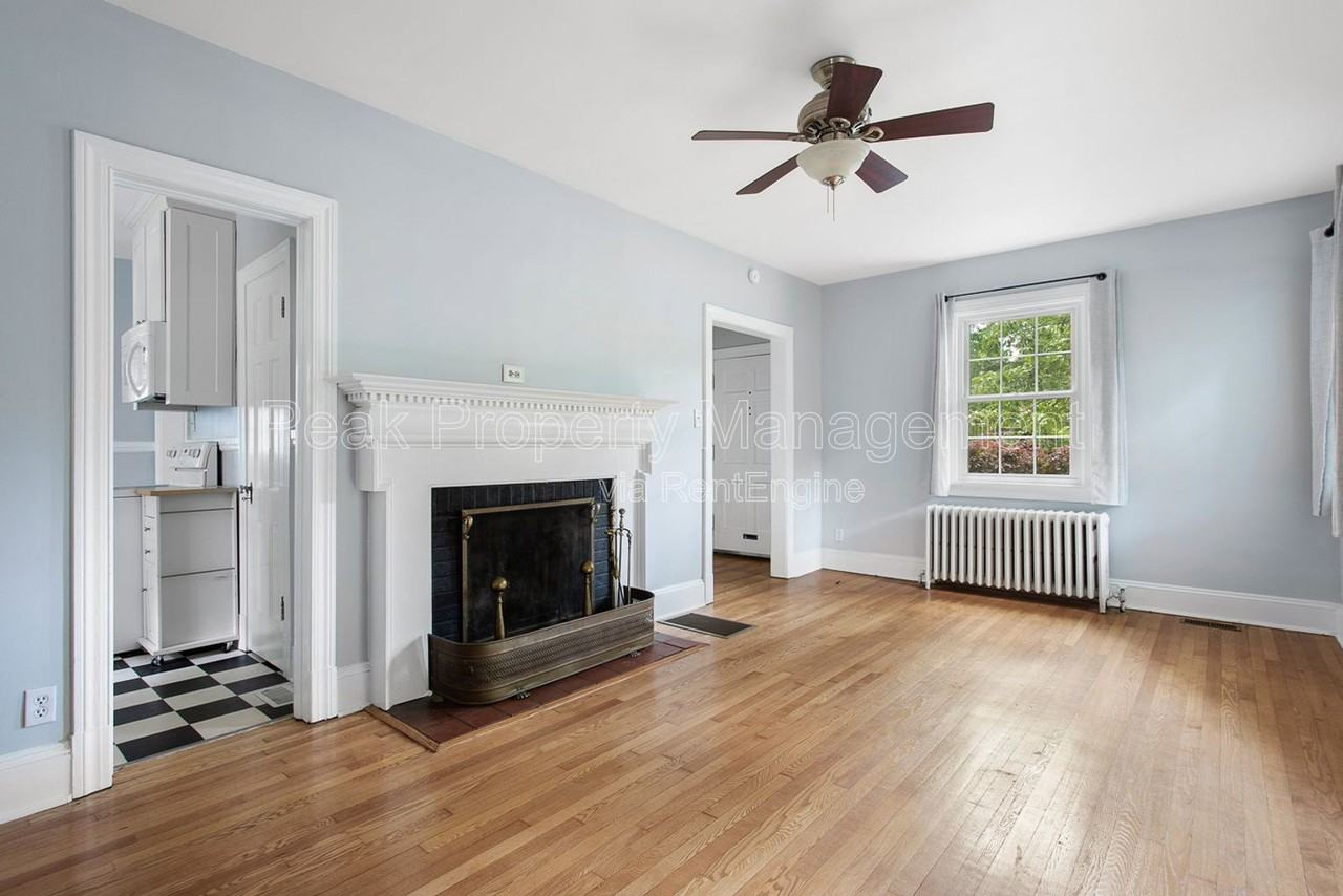 1500 Cedar Ln - Photo 4 of 18