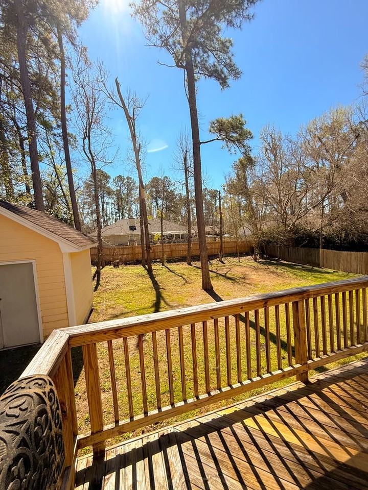 2409 Riverside Dr - Photo 2 of 12