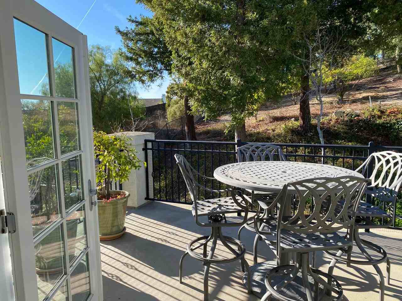 2241 Rutland Pl - Photo 6 of 50