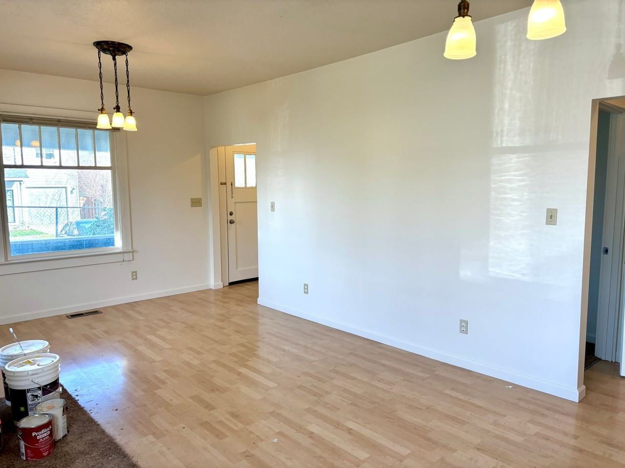 8538 Se Gray St - Photo 4 of 31