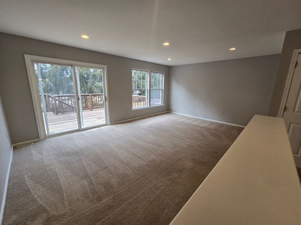 1578 Pinewind Dr - Photo 2 of 20