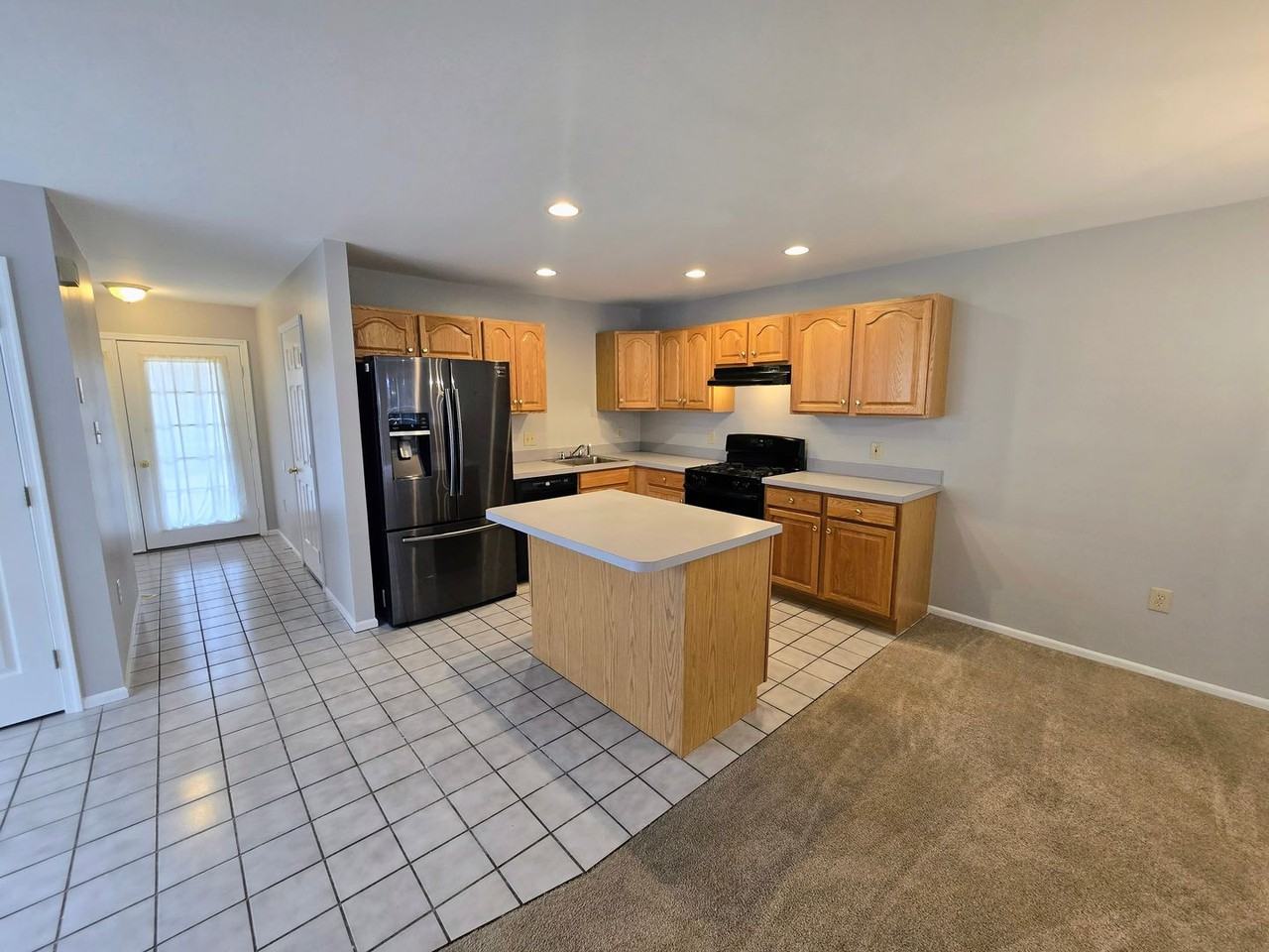 1578 Pinewind Dr - Photo 4 of 20