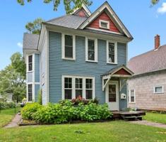 featured image of 1279 Burr St