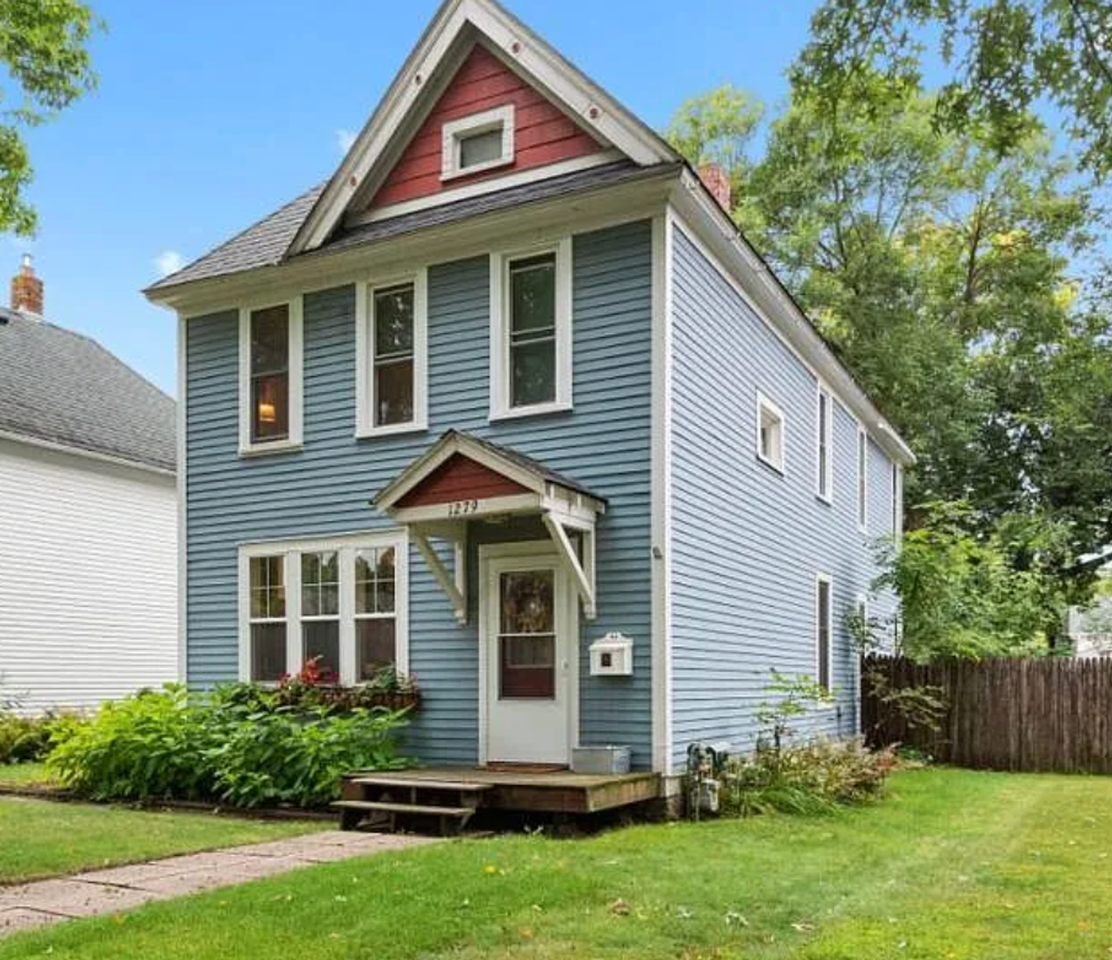 1279 Burr St - Photo 2 of 23