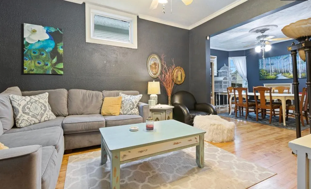 1279 Burr St - Photo 5 of 23