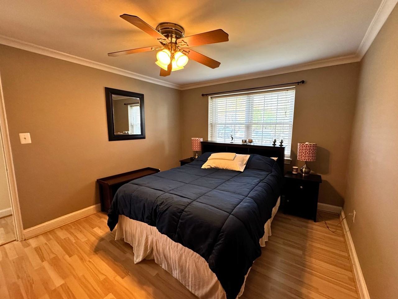 2107 N Scott St - Photo 6 of 18