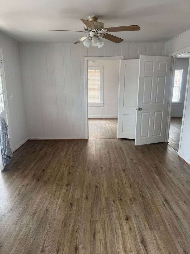 314 S Kentucky St #A - Photo 3 of 12