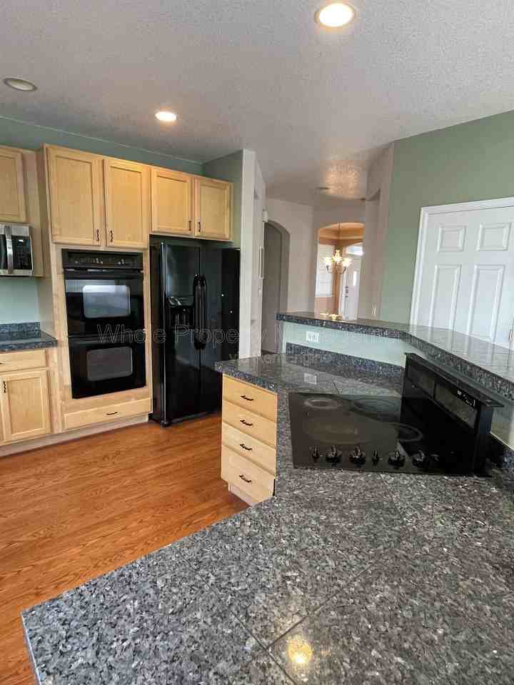 5409 Sage Brush Dr - Photo 3 of 50