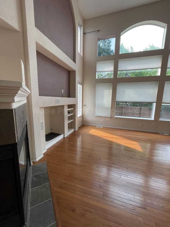 5409 Sage Brush Dr - Photo 7 of 50