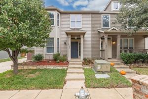 featured image of 10652 Astor Dr