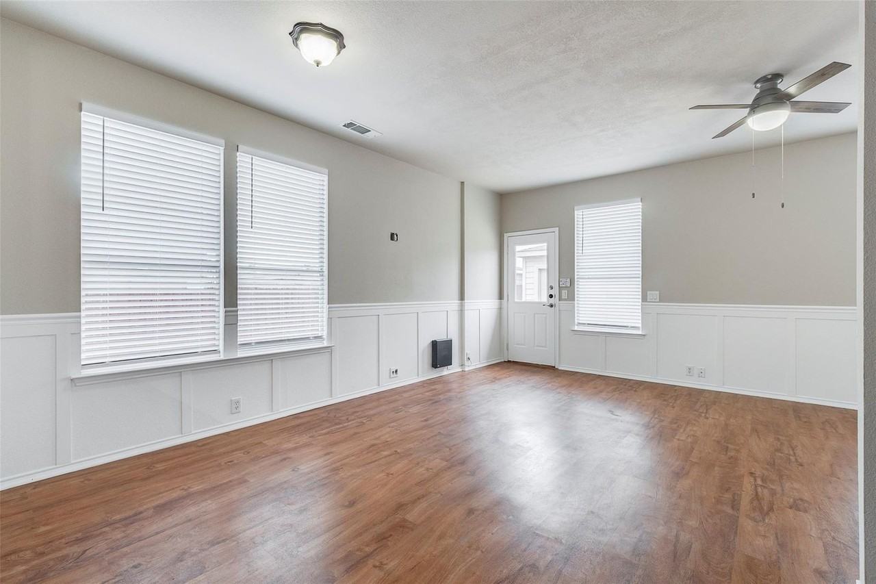 10652 Astor Dr - Photo 7 of 18