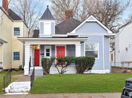 featured image of 2104 W Burnett Ave