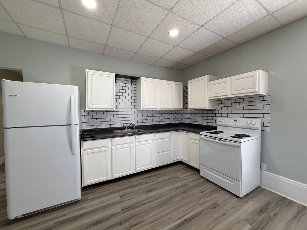 221 S Main St #101 - Photo 7 of 10