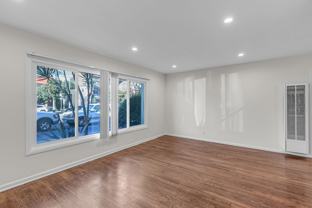 14616 Magnolia Blvd - Photo 1 of 1