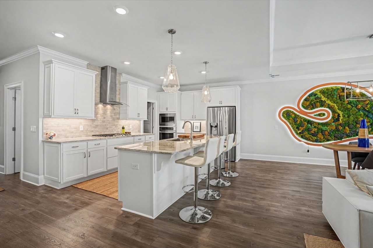 120 Hope Ln - Photo 4 of 38