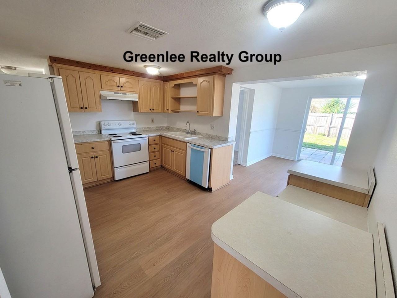 1535 Toledo St - Photo 6 of 23