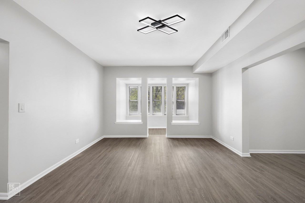 5047 S St Lawrence Ave 600 E 51st St Chicago, IL 60615 - Photo 3 of 44