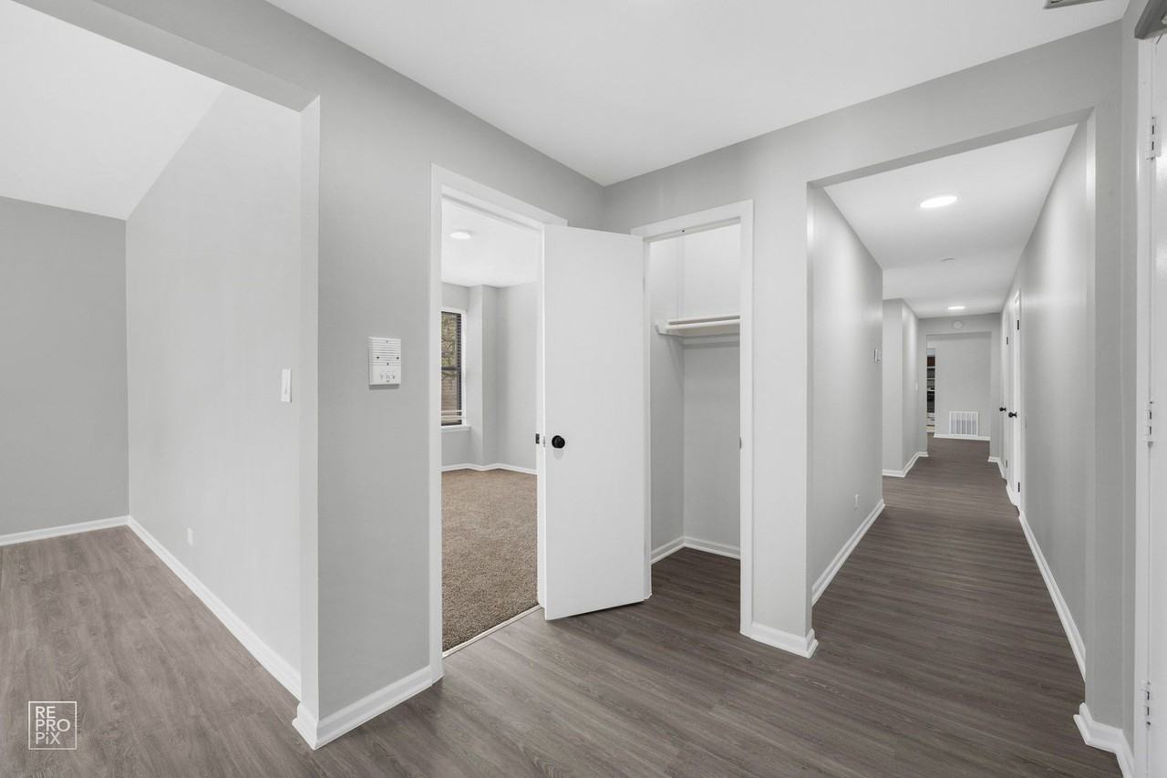 5047 S St Lawrence Ave 600 E 51st St Chicago, IL 60615 - Photo 5 of 44