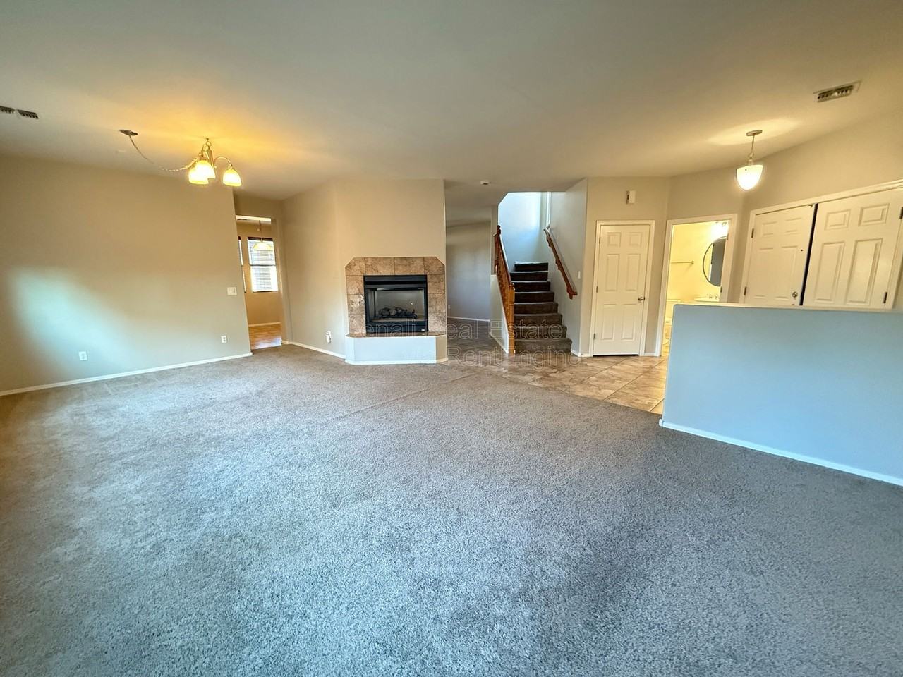 3013 S Sailors Way - Photo 5 of 30