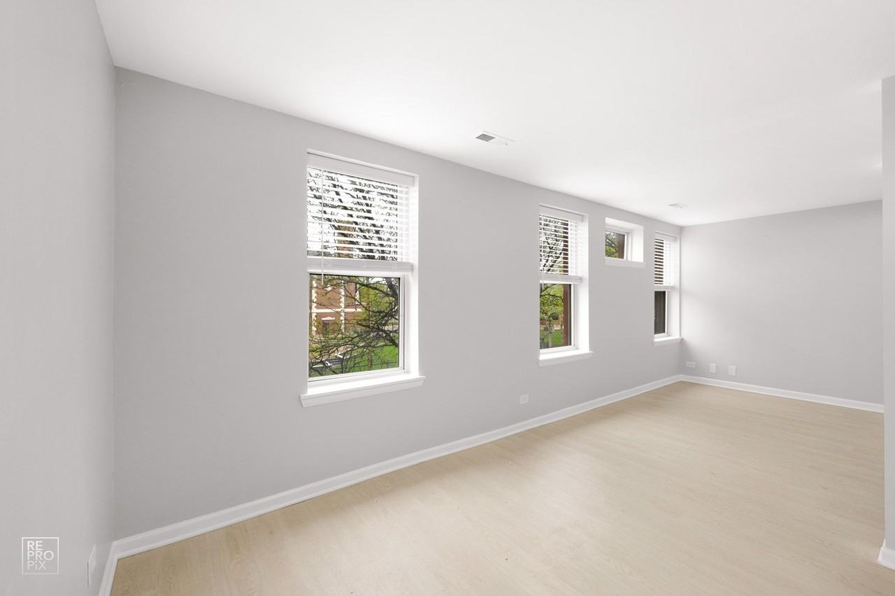 423-25 N Central Ave Chicago, IL 60644 - Photo 3 of 19