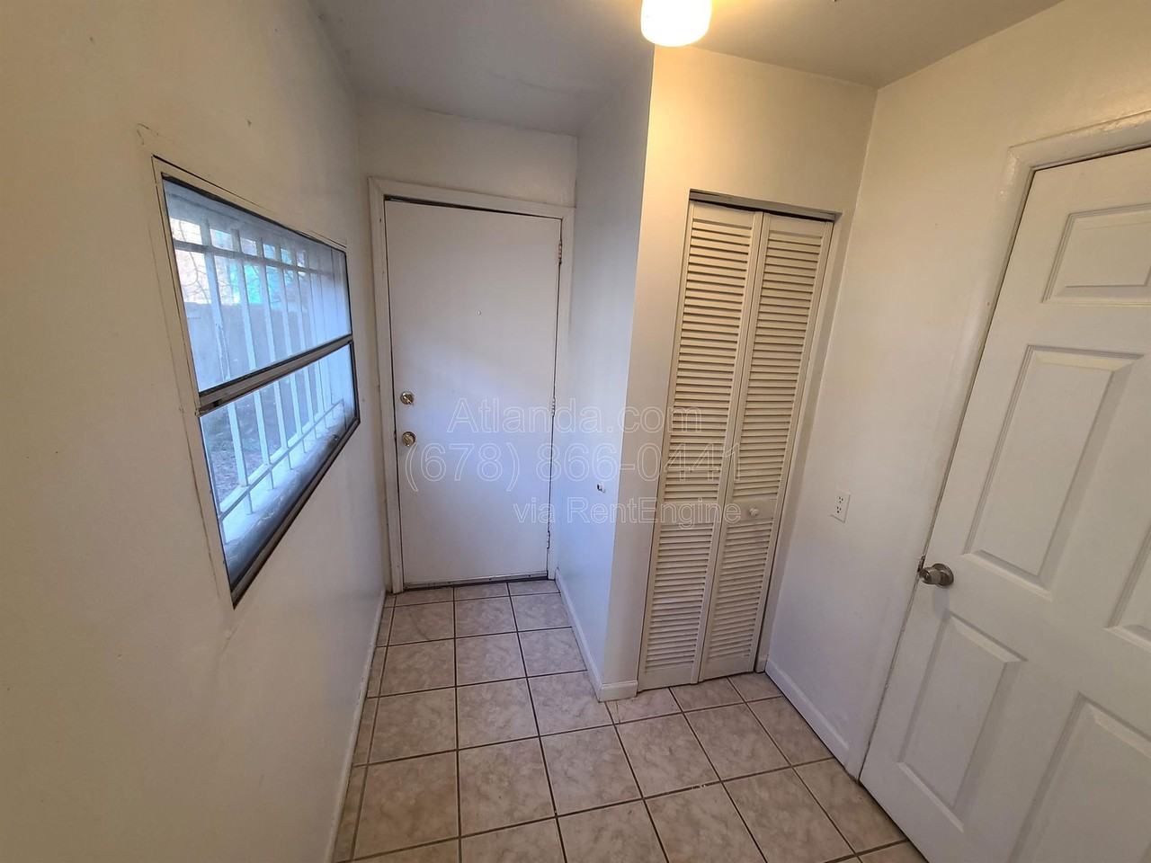 70A Chester Ave Se - Photo 7 of 12