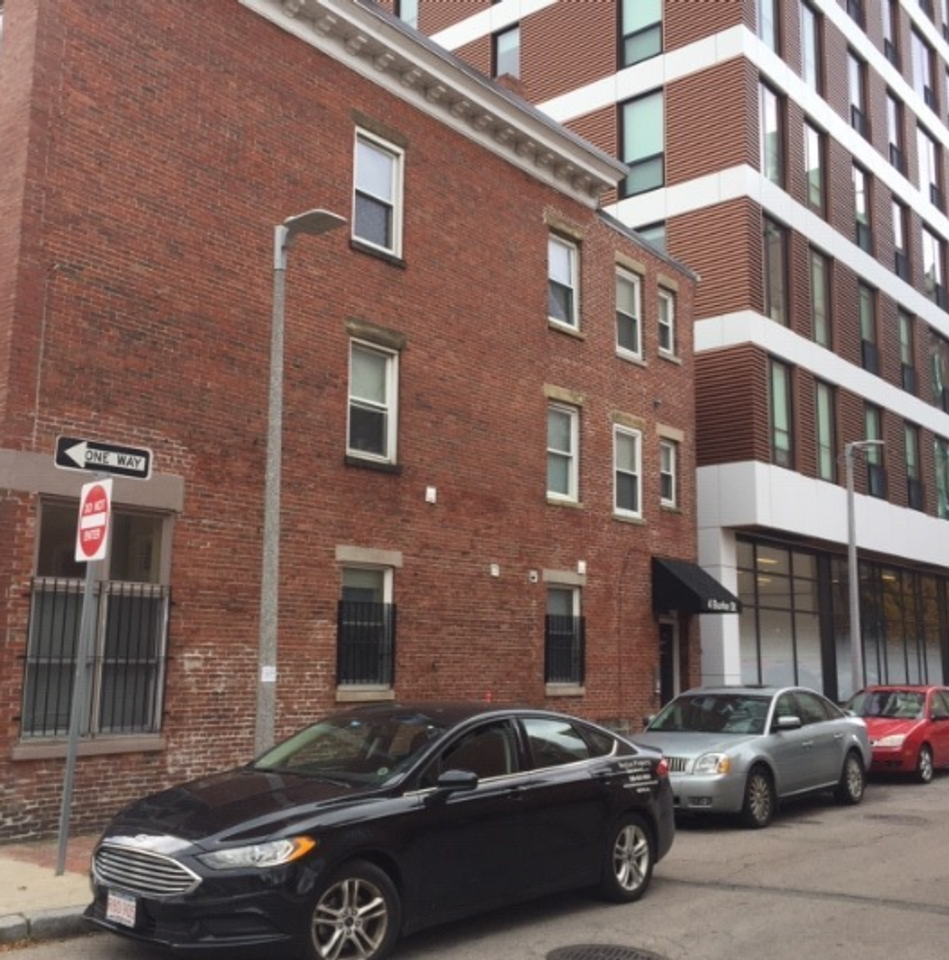 4B Burke St - Photo 2 of 8