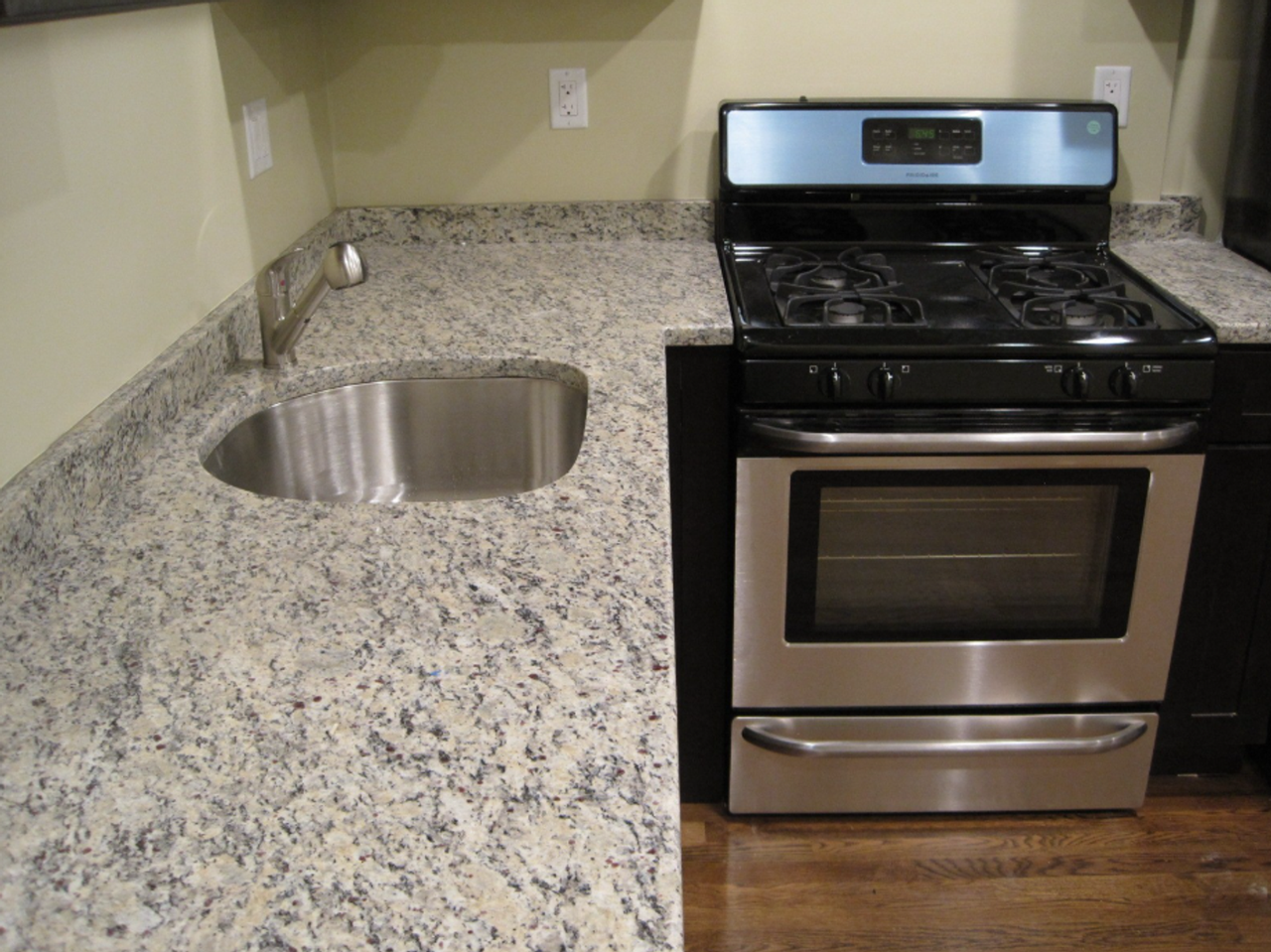 4B Burke St - Photo 5 of 8