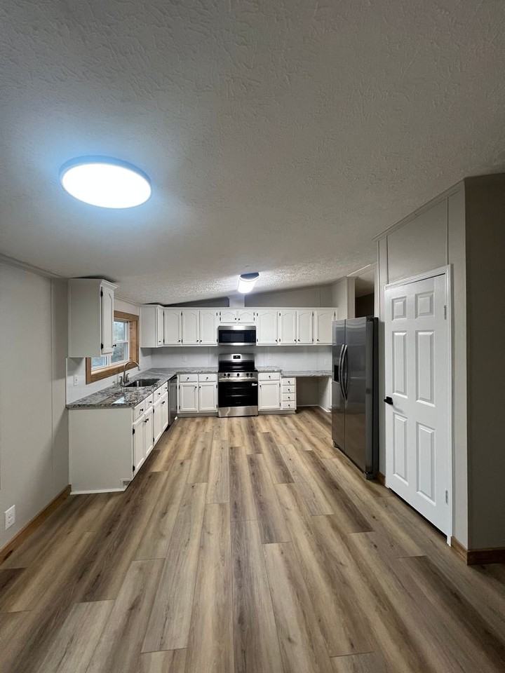 3727 Ficklin Rd - Photo 5 of 20