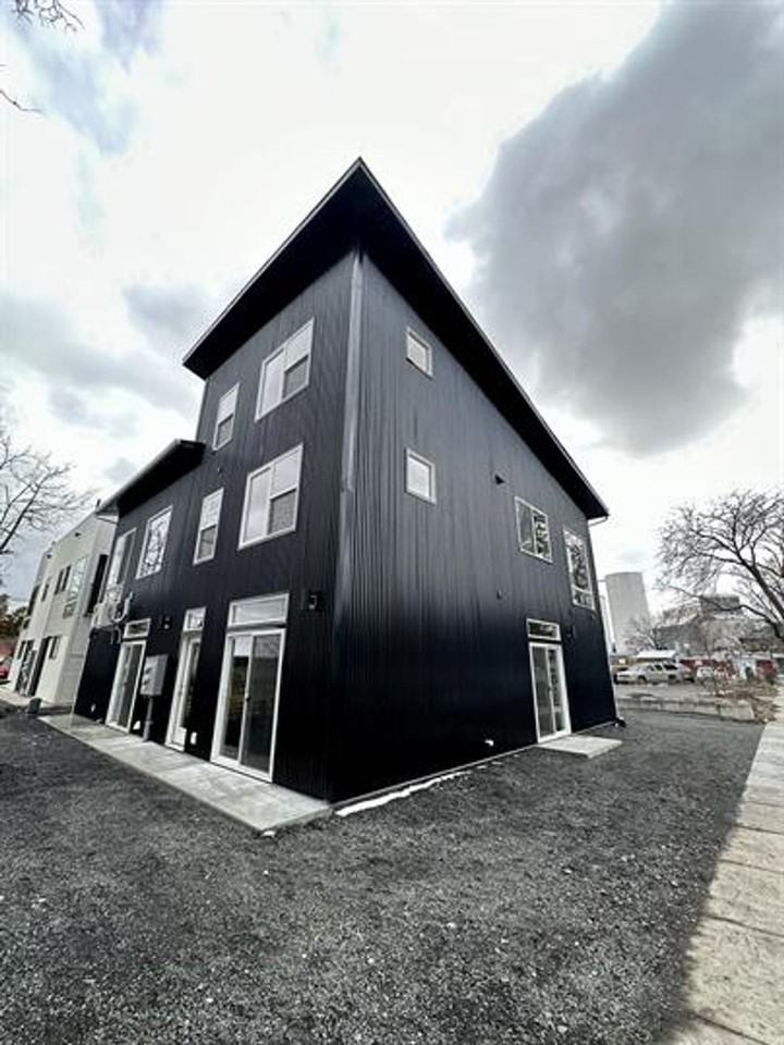 502 South Almon Street - Photo 2 of 3