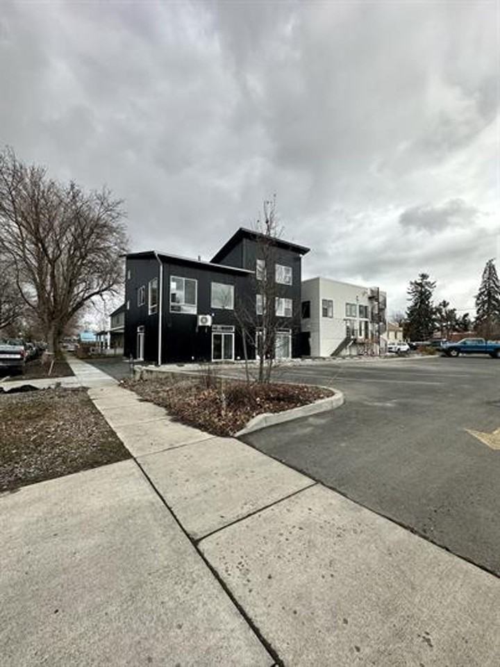 502 South Almon Street - Photo 3 of 3