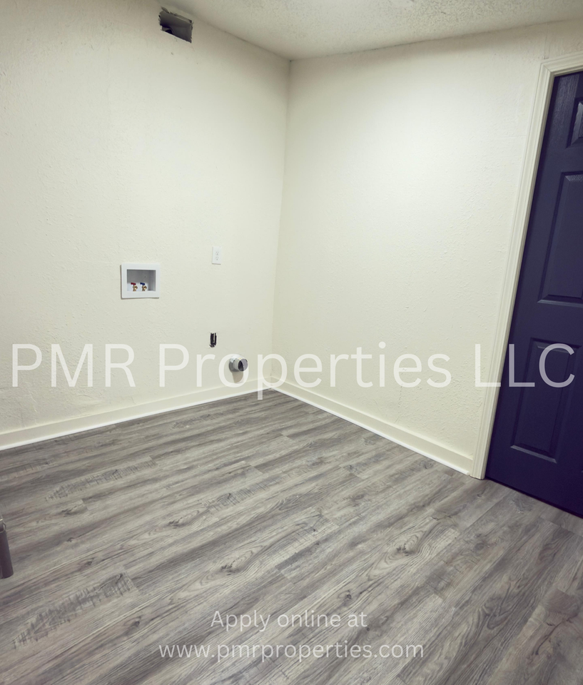 1506 Nw 13th St - Photo 6 of 11