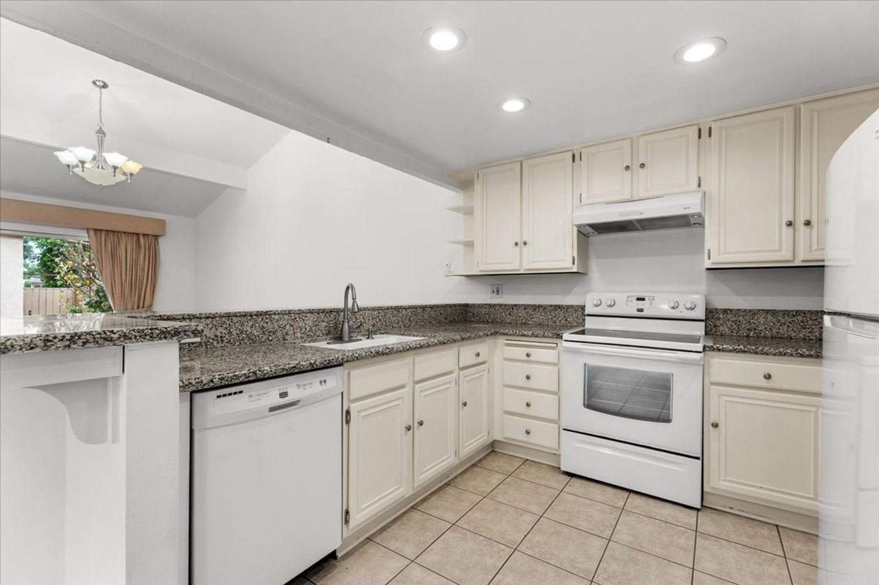 20048 Chase St #46 - Photo 3 of 19