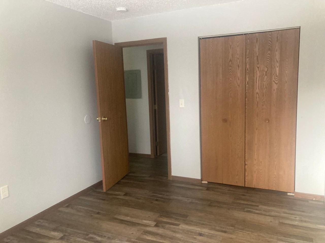 2715 Hawken St - Photo 3 of 10