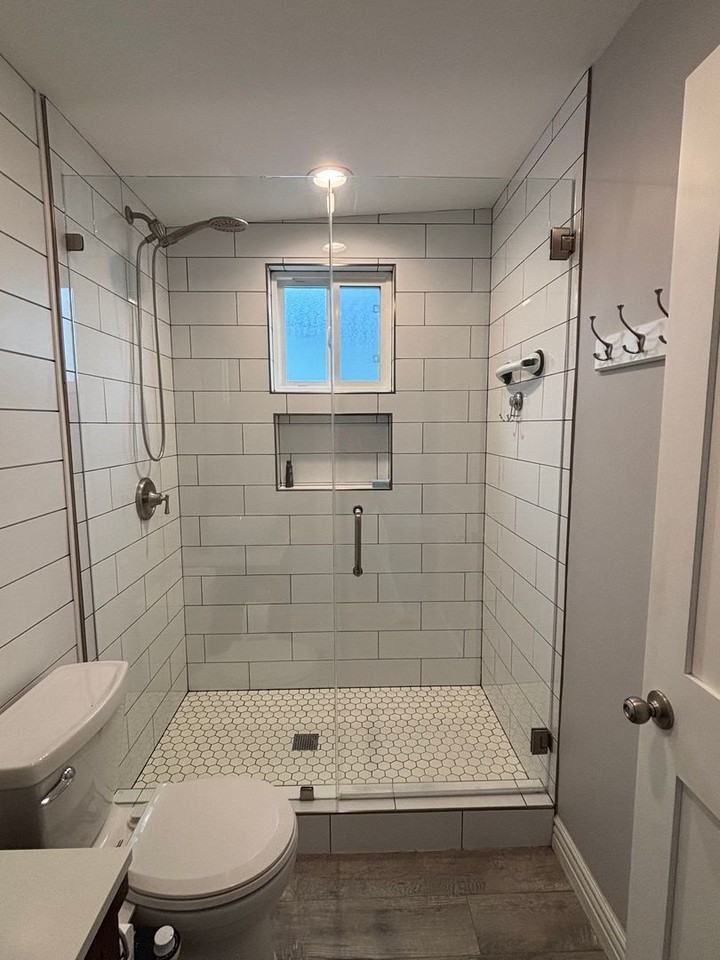 2839 Charlemagne Ave - Photo 2 of 10