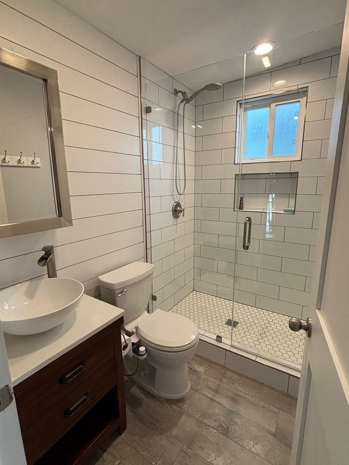 2839 Charlemagne Ave - Photo 3 of 10