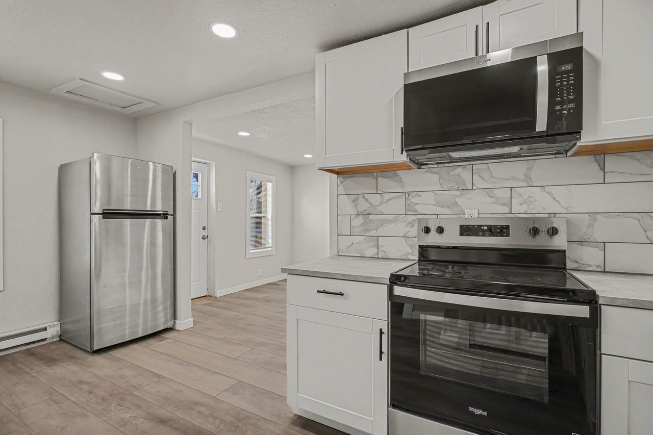 2502 E Dale St - Photo 6 of 17