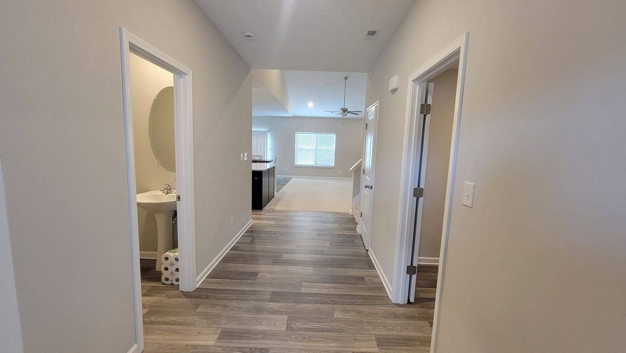 16951 Meander Way - Photo 3 of 30