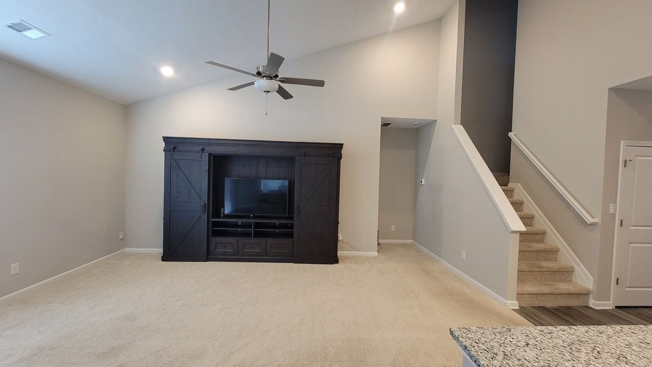 16951 Meander Way - Photo 7 of 30