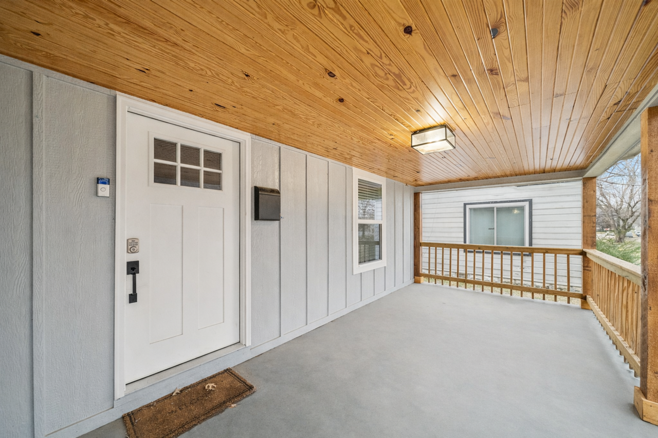 1608 N Boston Pl - Photo 2 of 14