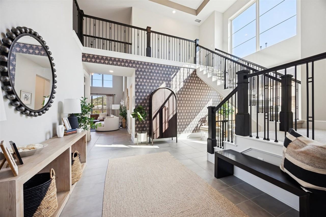 476 Anfield Cir - Photo 4 of 29