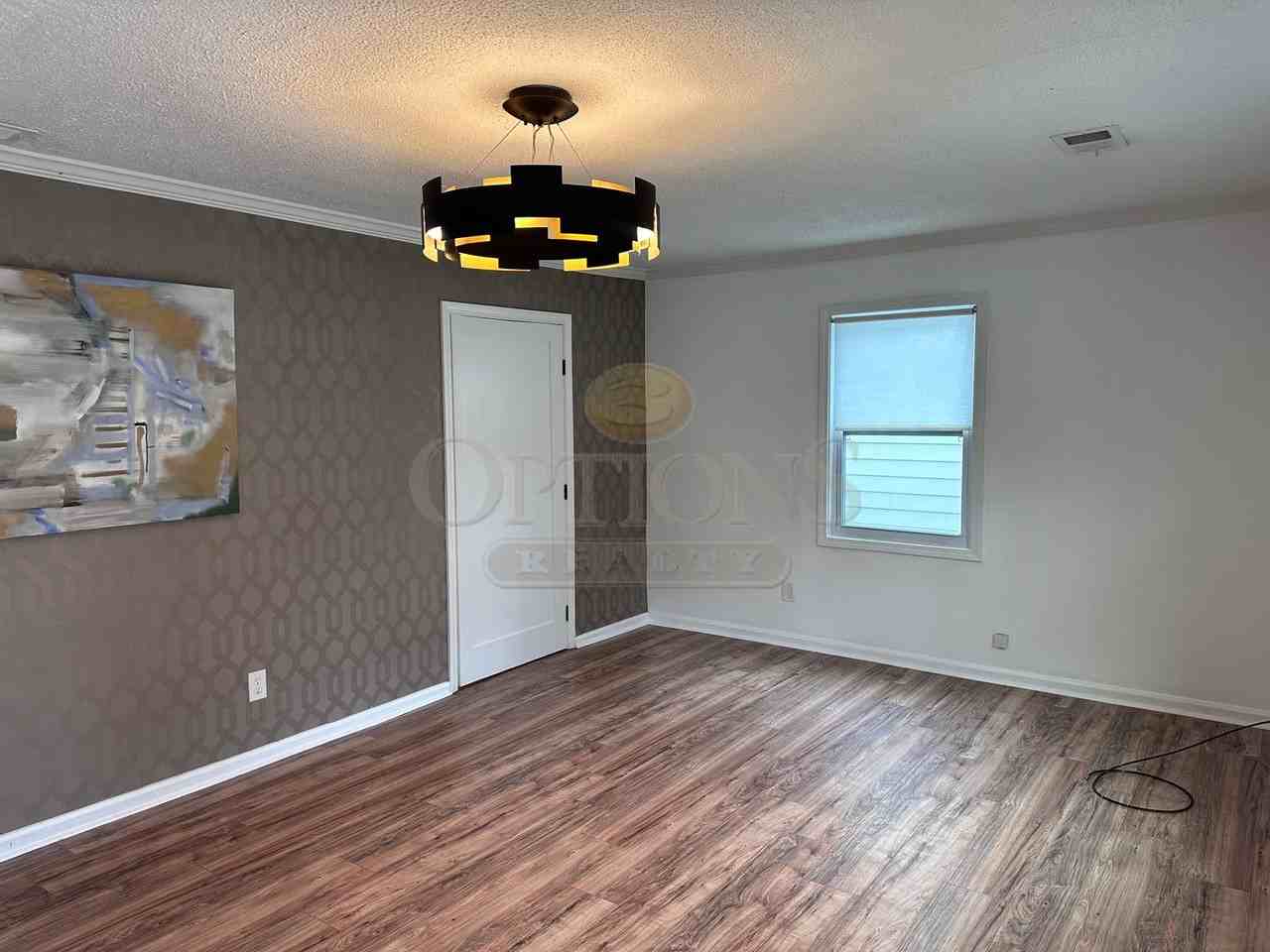 1251 Elizabeth Ave Sw - Photo 2 of 23