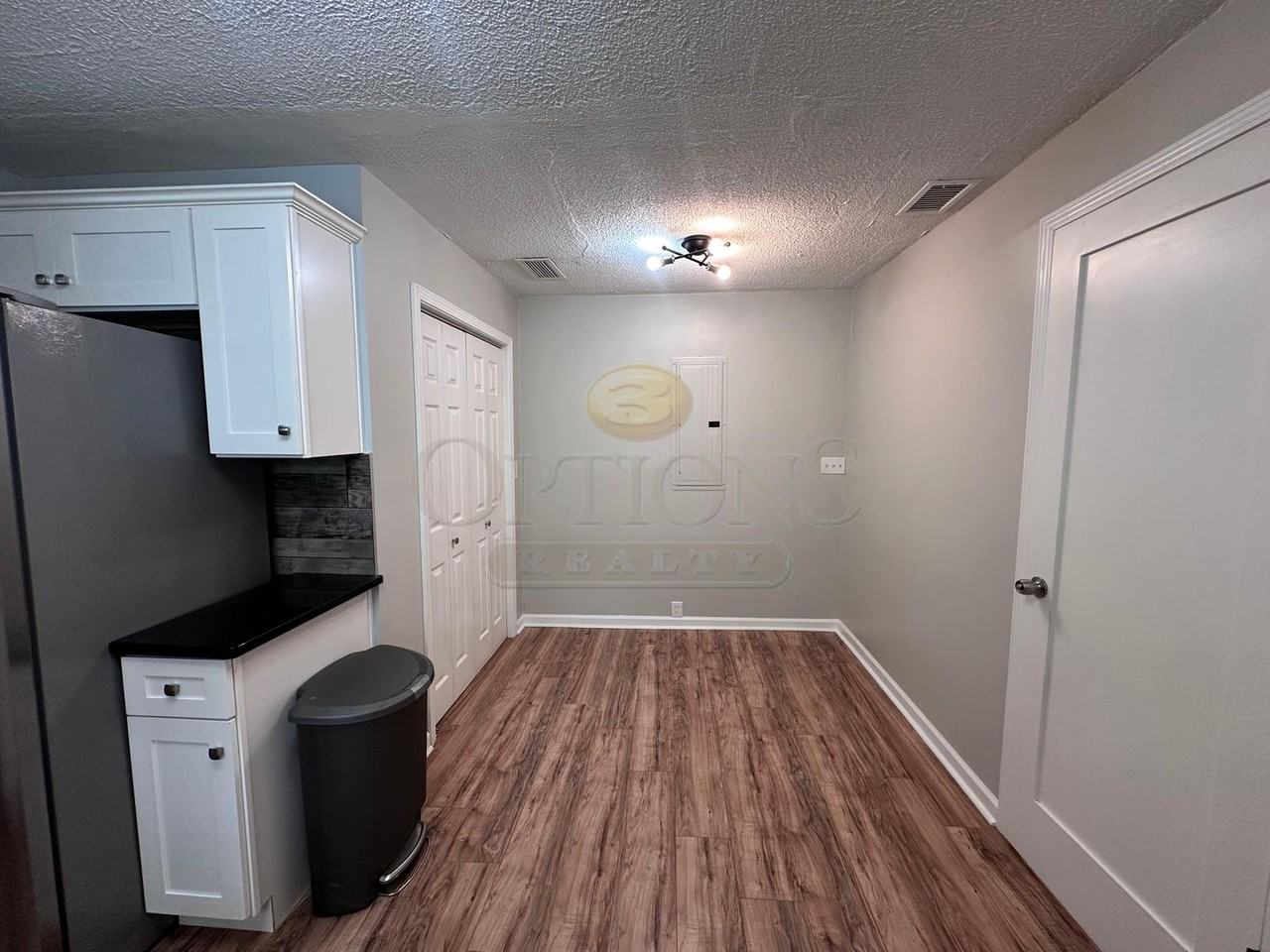 1251 Elizabeth Ave Sw - Photo 6 of 23